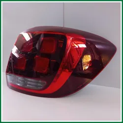 Fanale Posteriore Alogeno DX Dacia Sandero Stepway Restyling 2017-2020