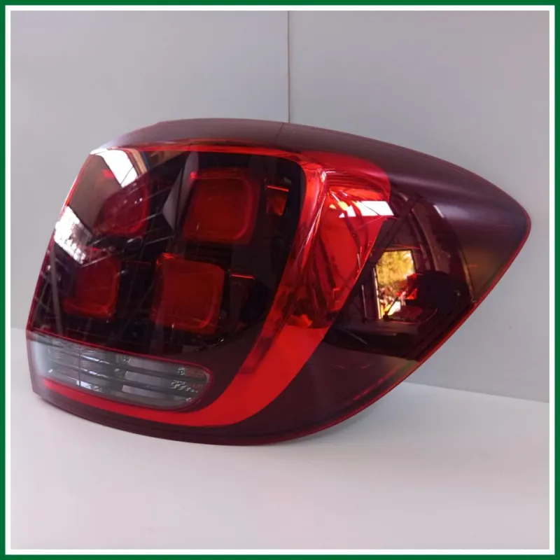 Fanale Posteriore Alogeno DX Dacia Sandero Stepway Restyling 2017-2020