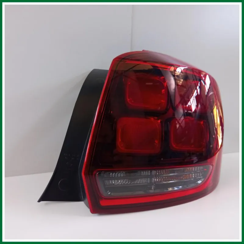 Fanale Posteriore Alogeno DX Dacia Sandero Stepway Restyling 2017-2020