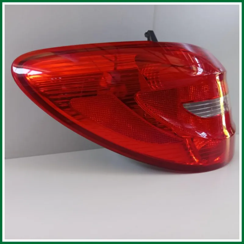 Fanale Posteriore SX Alogeno Mercedes-benz Classe B 2011-2014