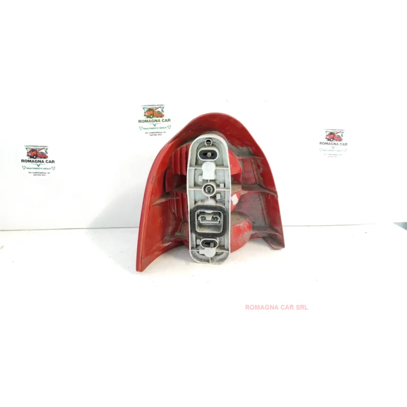 FANALE POST. 09/04 DX. RENAULT TWINGO 1A SERIE (08/98-09/07) 1.2 16V BER. 3P/B/1149CC