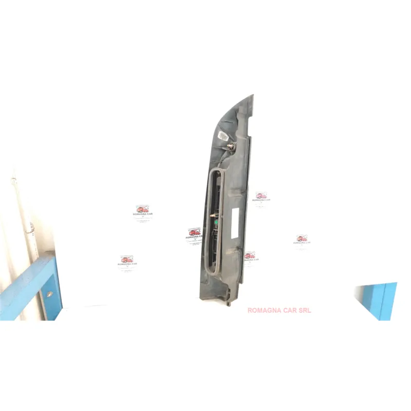 FANALE POST. PORTELLO DX. RENAULT KANGOO (08/97-04/03) 1.2 MNV 4P/B/1149CC
