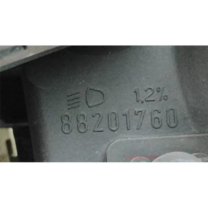 PROIETTORE SX. CITROEN SAXO (09/99-02/04) 1.1 BER. 3P/B/1124CC