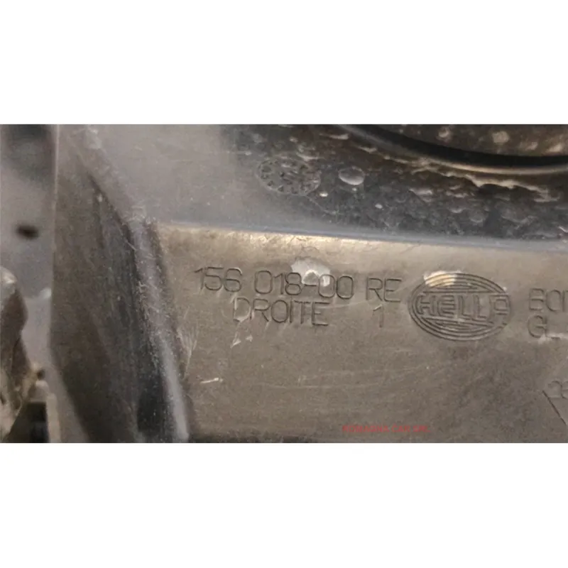 PROIETTORE DX. RENAULT CLIO 3A SERIE (05/09-) 1.2 (55KW) VAN BER 3P/B/1149CC