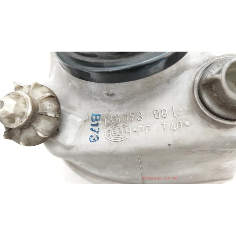 PROIETTORE SX. VOLKSWAGEN GOLF (1H) (11/91-12/98) 1.4 (40KW) BER. 3P/B/1391CC