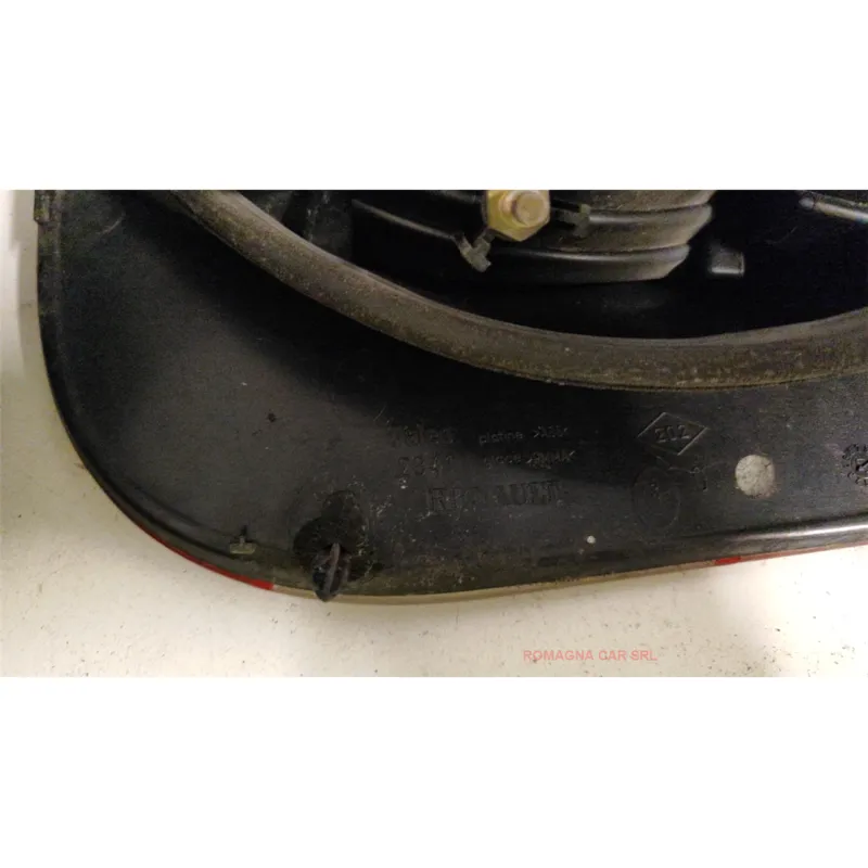 FANALE POST. SX. RENAULT SCENIC (03/99-05/03) 1.4 16V MNV 5P/B/1390CC