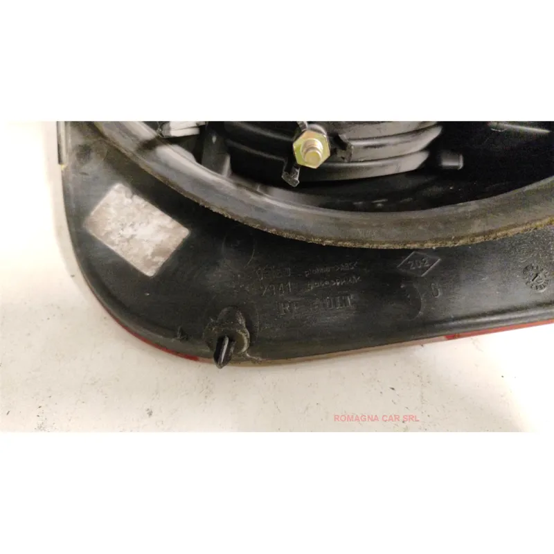 FANALE POST. SX. RENAULT SCENIC (03/99-05/03) 1.4 16V MNV 5P/B/1390CC