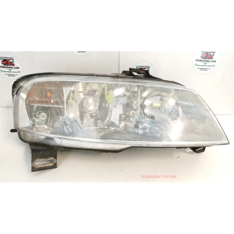 PROIETTORE DX. FIAT STILO (2C) (09/01-11/03) 1.2 16V ACTIVE BER. 3P/B/1242CC