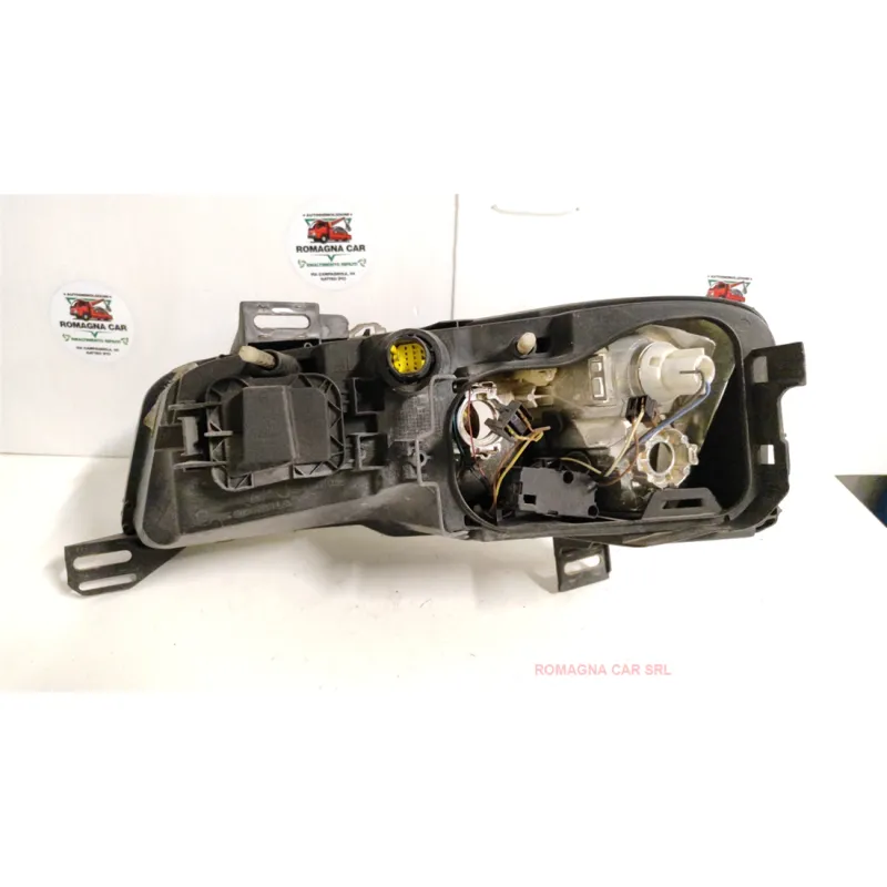 PROIETTORE DX. FIAT STILO (2C) (09/01-11/03) 1.2 16V ACTIVE BER. 3P/B/1242CC
