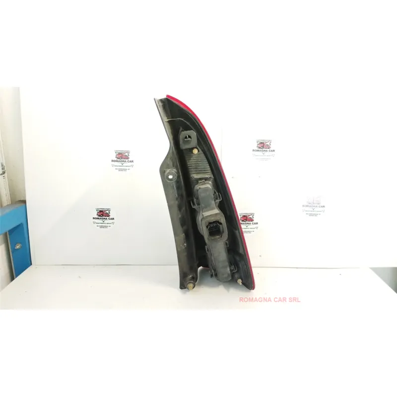 FANALE POST. SX. RENAULT ESPACE 4A SERIE (11/02-04/06) 1.9 DCI (88KW) MNV 5P/D/1870CC