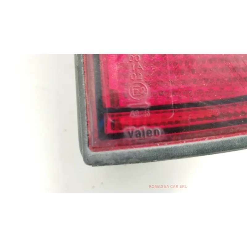 FANALE POST. PARTE EST. DX. RENAULT LAGUNA 1A SERIE (06/98-02/01) 1.6 16V RXE BER. 5P/B/1598CC.