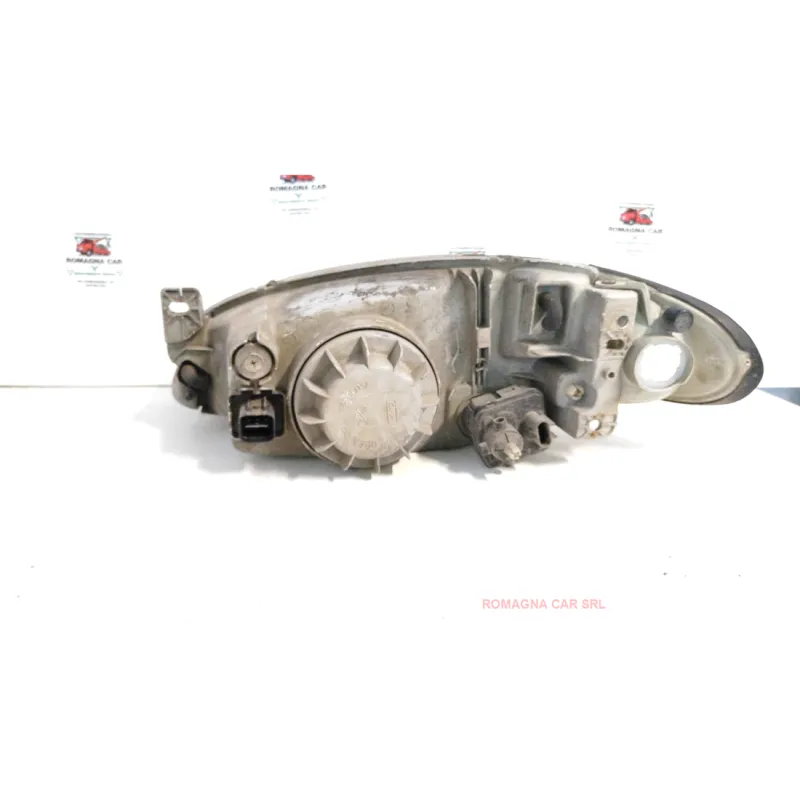 PROIETTORE DX. HYUNDAI LANTRA (09/95-12/00) 1.5 12V BER. 4P/B/1495CC (98)