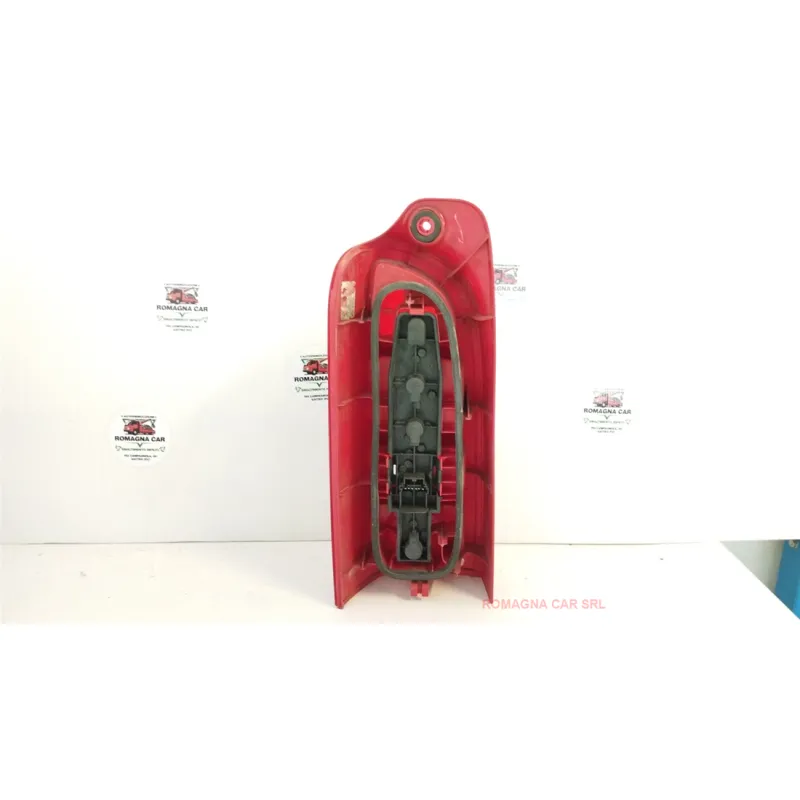 FANALE POST. DX. RENAULT MASTER (10/03-10/06) T28/120 2.5 DCI PM-TM ICE CMB 4P/D/2463C