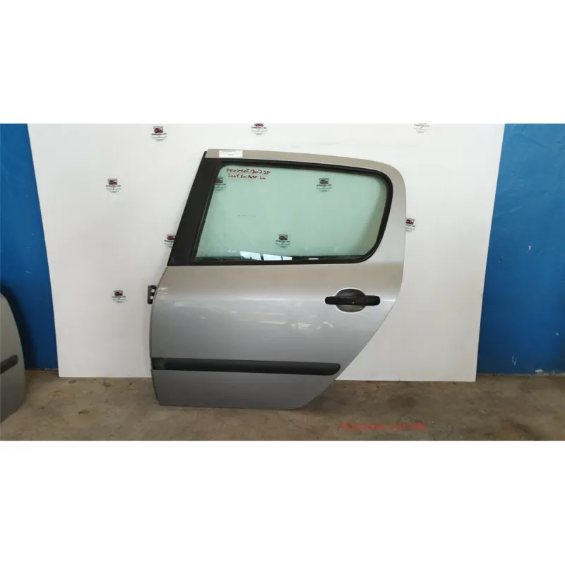 PORTA POST. SX. PEUGEOT 307 (04/01-12/06) 1.4 16V BER. 5P/B/1360CC