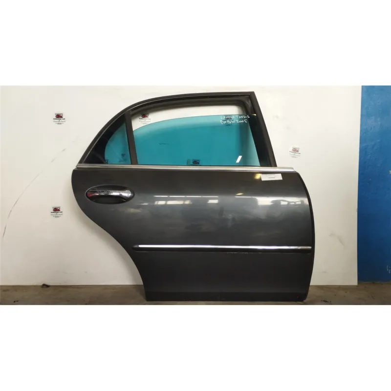 PORTA POST. DX. LANCIA THESIS (SJ) (06/02-04/08) 2.4 JTD EMBLEMA BER. 4P/D/2387CC