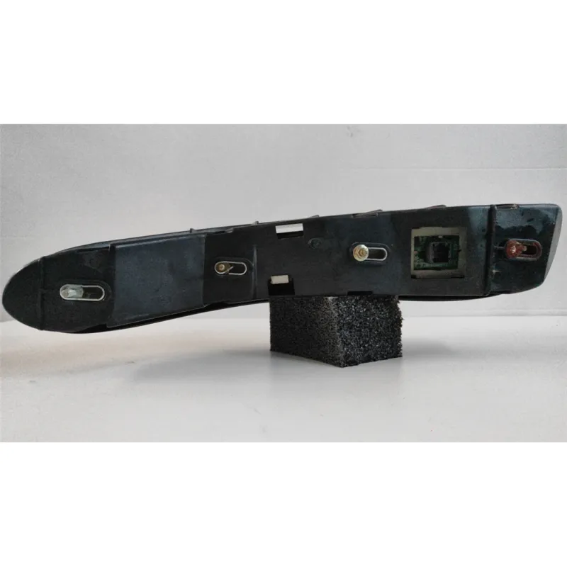 FANALE POST. DX. LANCIA THESIS (SJ) (06/02-04/08) 2.4 JTD EMBLEMA BER. 4P/D/2387CC