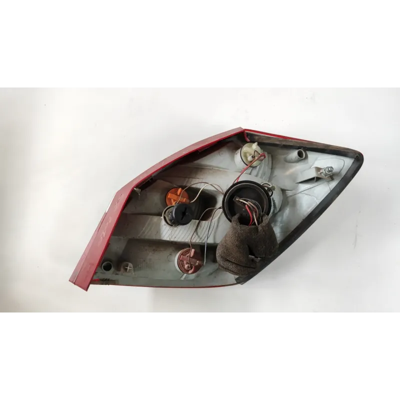 FANALE POST. SX. SKODA FABIA (54) (04/07-03/15) 1.2 (44KW) BER. 5P/B/1198CC