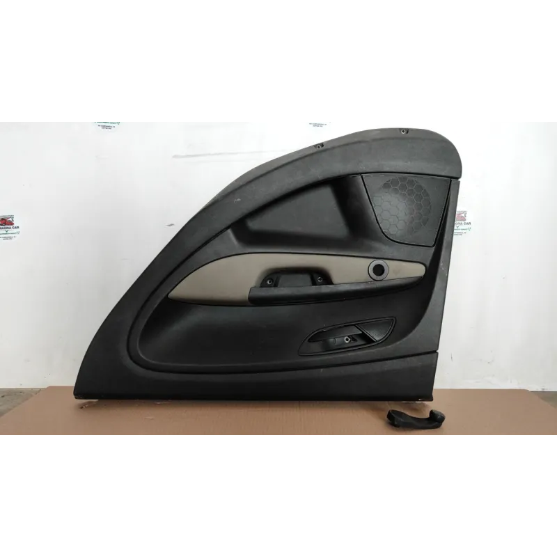 PANNELLO INT. PORTA POST. GRIGIO DX. FIAT GRANDE PUNTO (2Y) (06/05-12/08 1.3 MJT (55KW) BER 5P/D/1248CC