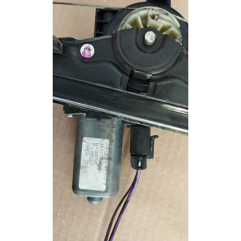 ALZACRISTALLO ELETTR. PORTA ANT. CON SX. FIAT GRANDE PUNTO (2Y) (06/05-12/08 1.3 MJT (55KW) BER 5P/D/1248CC