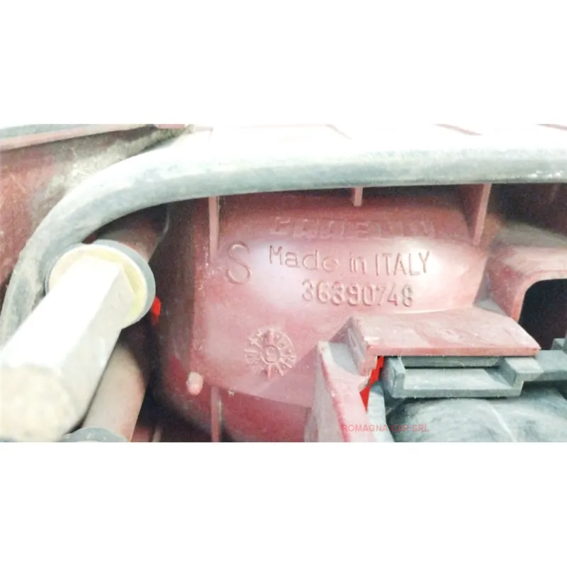 FANALE POST. PARTE EST. SX. ALFA ROMEO 145 (04/94-04/99) 1.3 BER. 3P/B/1351CC