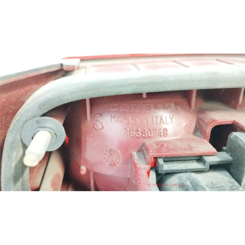FANALE POST. PARTE EST. SX. ALFA ROMEO 145 (04/94-04/99) 1.3 BER. 3P/B/1351CC