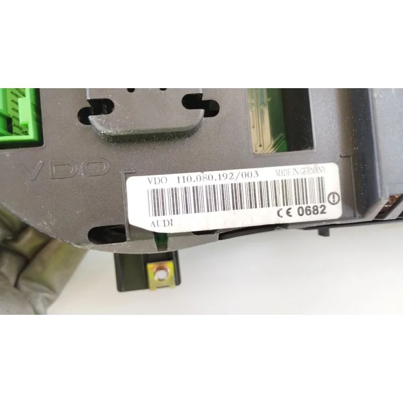 QUADRO STRUMENTI COMPL. AUDI A2 (8Z) (06/00-02/06) 1.4 TDI BER. 5P/D/1422CC
