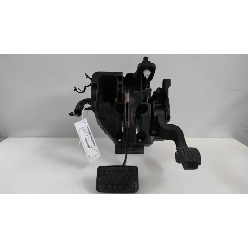 PEDALIERA COMPL. LANCIA DELTA (TH) (06/08-03/11) 1.4 T-JET (110KW) ORO BER. 5P/B/1368CC