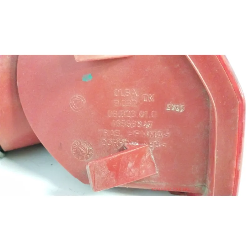 FANALE POST. PARTE EST. DX. ALFA ROMEO 147 (W8) (10/04-07/11) 1.6 16V TS(77KW)DISTINCT.BER.3P/B/1598CC