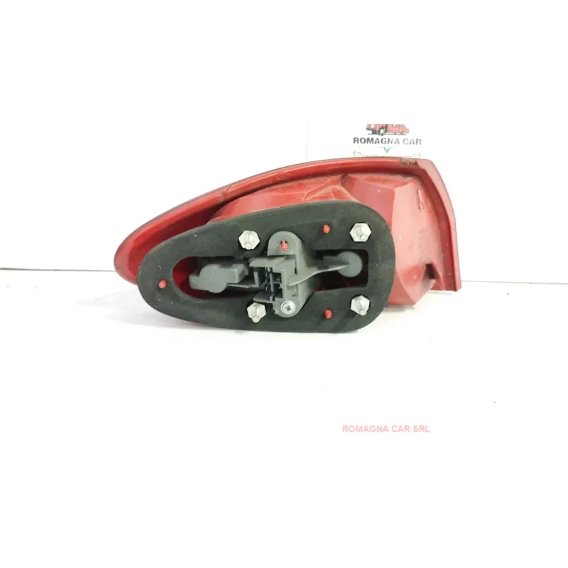FANALE POST. PARTE EST. DX. ALFA ROMEO 147 (W8) (10/04-07/11) 1.6 16V TS(77KW)DISTINCT.BER.3P/B/1598CC