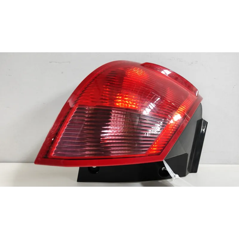 FANALE POST. PARTE EST. SX. MITSUBISHI COLT 7A SERIE (06/04-12/09) 1.1 12V BER. 3P/B/1124CC